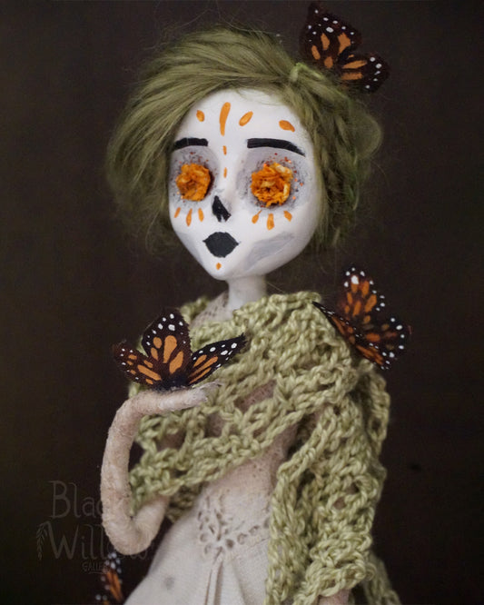 Izel  The Marigold-Eyed Monarca Spirit